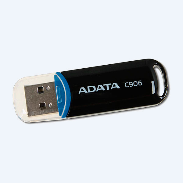 Memoria USB 2.0 Adata, 16GB, Negro/Rojo