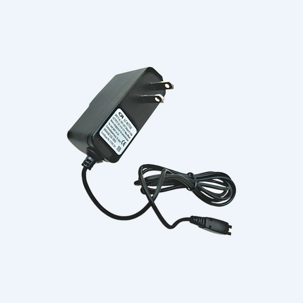 Cargador de pared para celular Ginga, con entrada micro usb