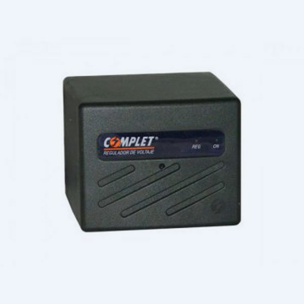 Regulador de Voltaje Complet ERV-5-015, 3200 VA, 1600 Watts, 8 Contactos,