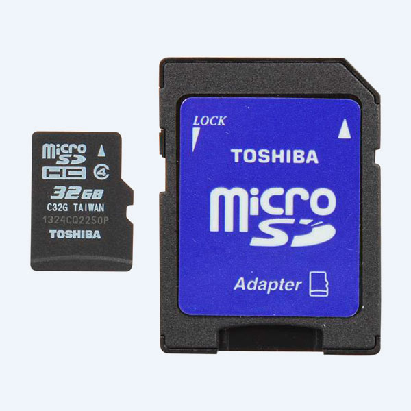 Memoria Micro SDHC Toshiba PFM032U-1DAK, 32GB, Clase 4, con Adaptador
