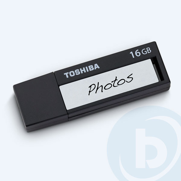 PFU016U-1BLK - Memoria USB 3.0 Toshiba TransMemory, 16GB, Negro