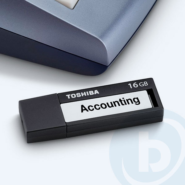 PFU016U-1BLK - Memoria USB 3.0 Toshiba TransMemory, 16GB, Negro
