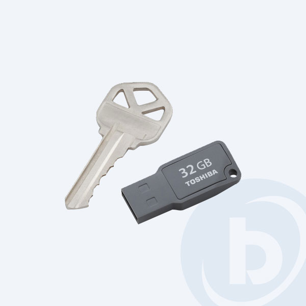 PFU032U-1AMS - Memoria USB 2.0 Toshiba U201 Mini, 32GB, Gris