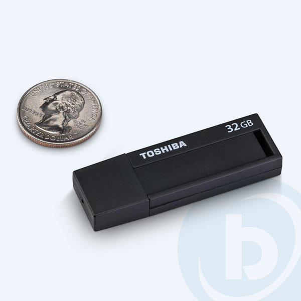 PFU032U-1BLK - Memoria USB 3.0 Toshiba TransMemory, 32GB, Negro