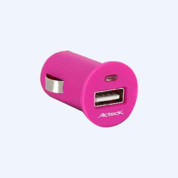 Adaptador de Corriente Universal Acteck RT-0213, USB, para Automovil, Rosa