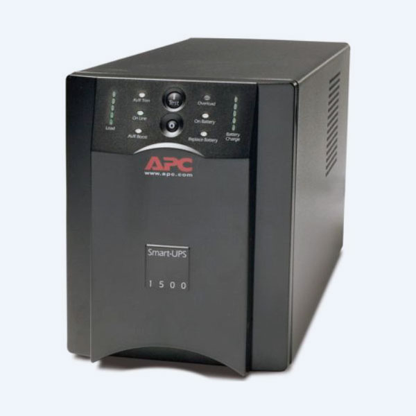 No Break APC SUA1500, 1500 VA, 980 Watts, 8 Contactos, Negro
