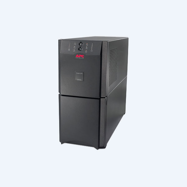 No Break APC Smart UPS, 2200VA, 1980W, 120V, 8 Contactos, 24min