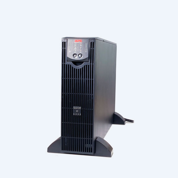 No Break APC Smart-Ups RT, 3000VA, 2100W, 208V