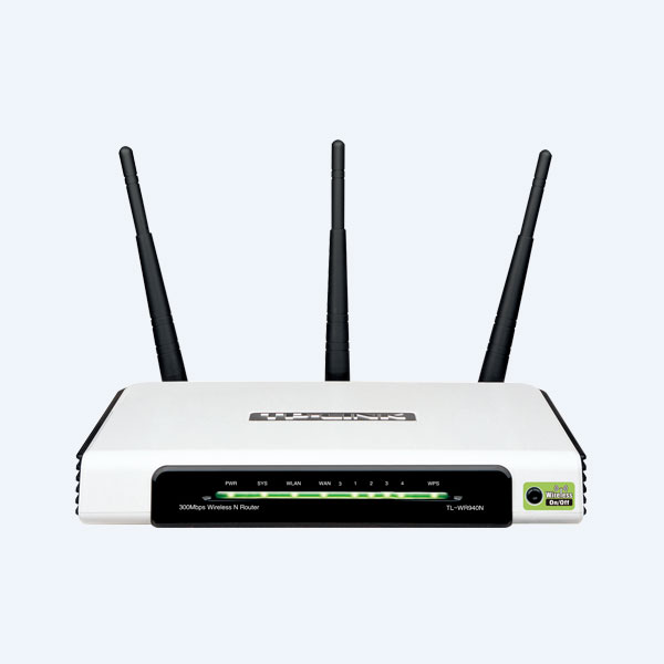 Router Inalámbrico TP-Link N, 300Mbps, 4 puertos LAN y 1 puertos WAN